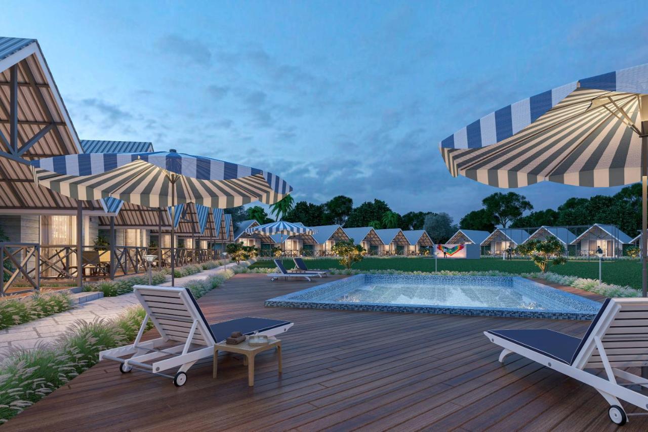 Praveg Beach Resort Daman, Jampore Beach Exterior foto